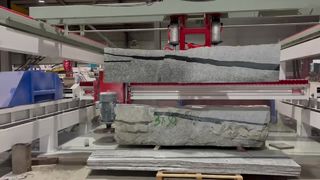 Vollautomatischer Plattenentlader: Schneidet und entlädt automatisch Platten aus Steinblöcken